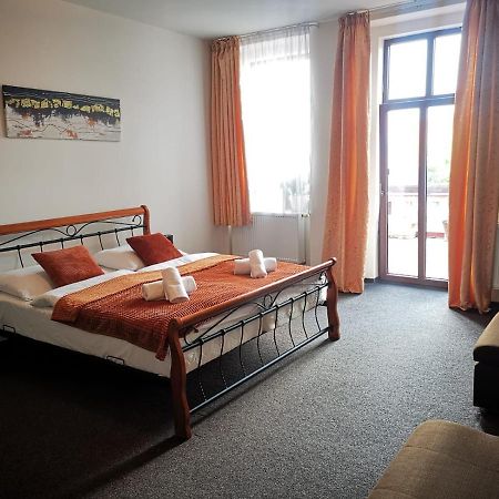 Hotel Palackeho 135 Melnik Luaran gambar