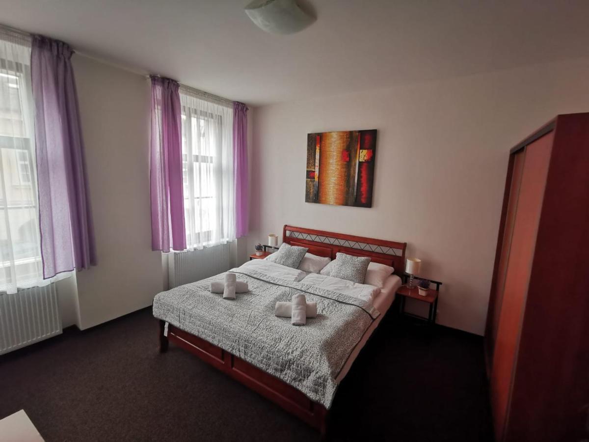 Hotel Palackeho 135 Melnik Luaran gambar