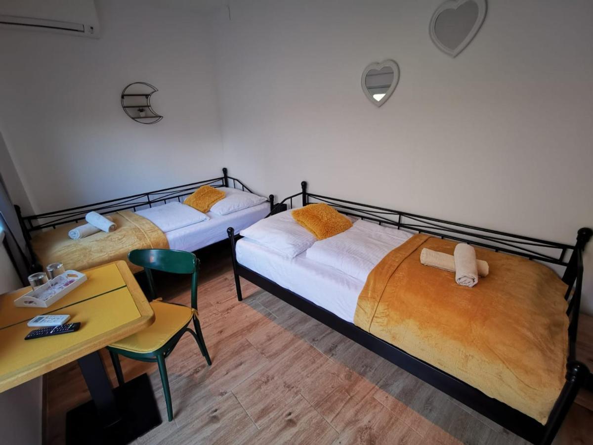 Hotel Palackeho 135 Melnik Luaran gambar