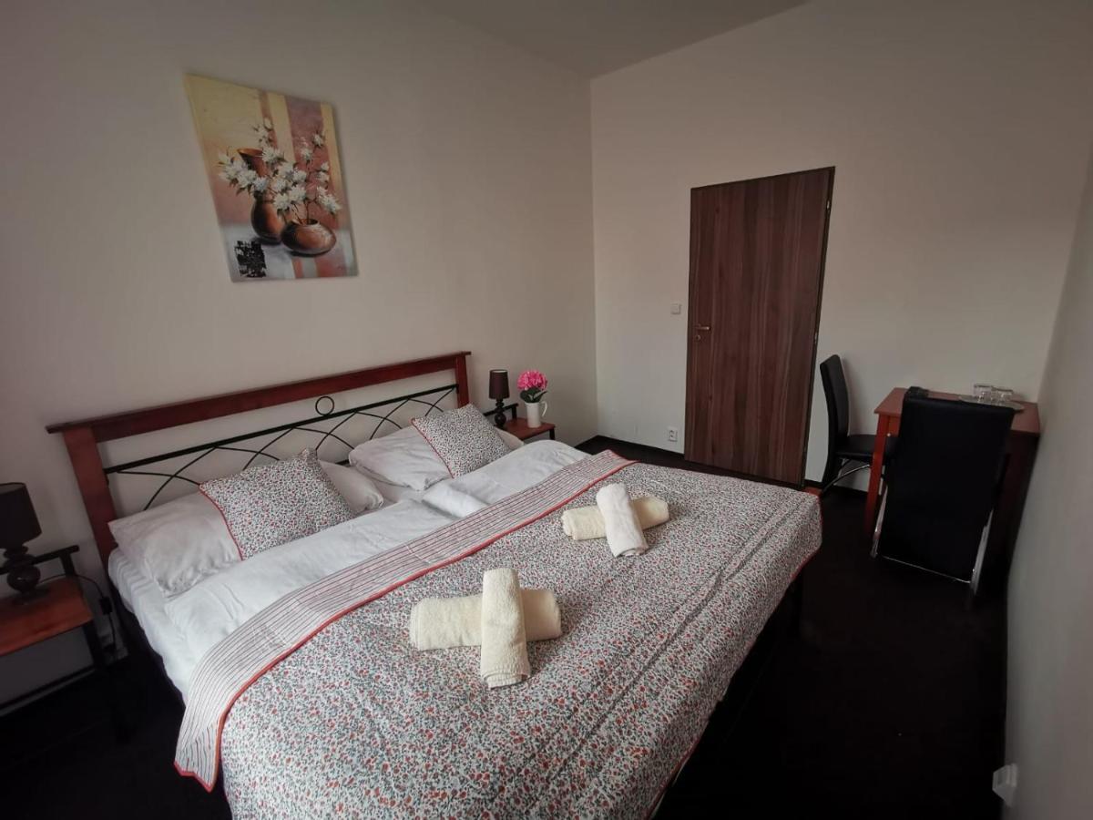 Hotel Palackeho 135 Melnik Luaran gambar