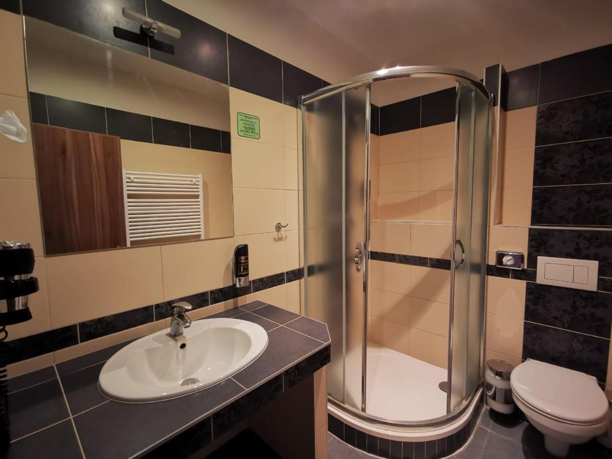Hotel Palackeho 135 Melnik Luaran gambar